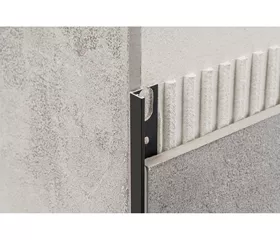 Typ ESAI schwarz 22460603 Winkel-/Treppenkantenprofil (B